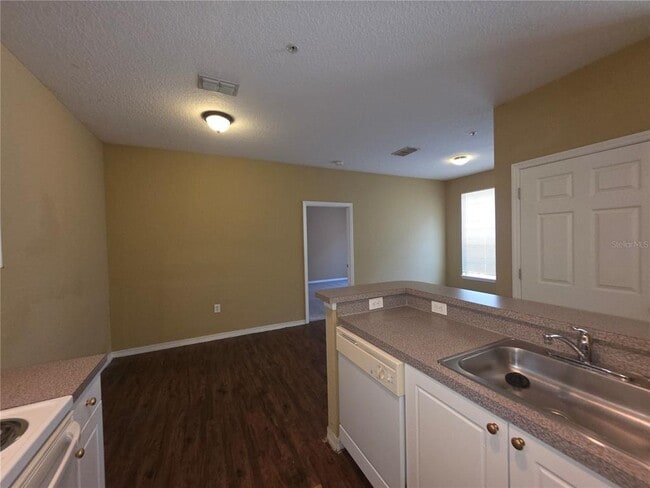 Foto del edificio - 824 Grand Regency Pointe