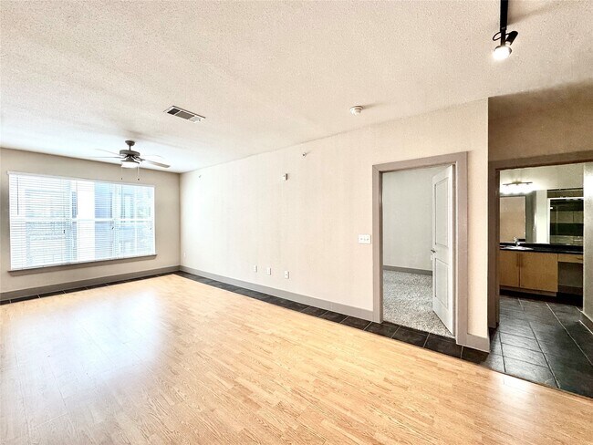 Foto del edificio - 3660 Richmond Ave.