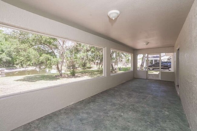 Building Photo - 6789 Shepherd Oaks Rd