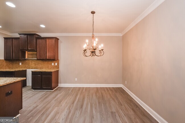 Foto del edificio - 4944 Longview Run