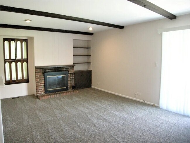 Foto del edificio - 1514 Shepard Cir