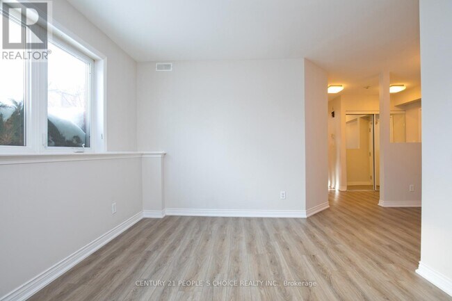 Photo du bâtiment - 107 - 70 FIRST STREET