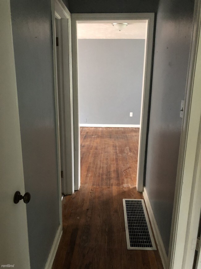 Building Photo - 2 br, 1 bath House - 51522 Myrtle Avenue