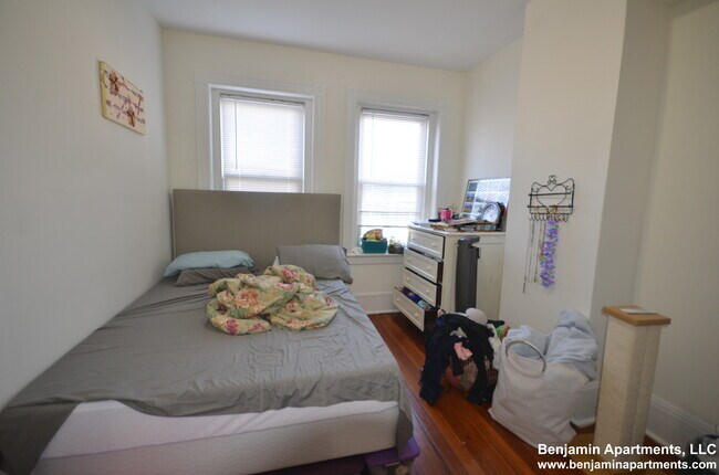 Foto del edificio - 73 Brighton Ave
