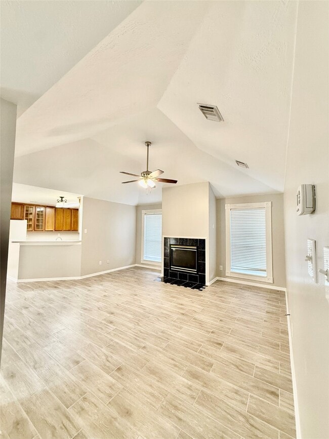 Foto del edificio - 10827 Moonlit Meadows Ct