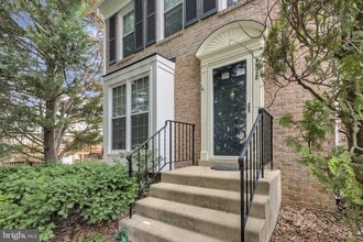 Building Photo - 4328 Gypsy Ct
