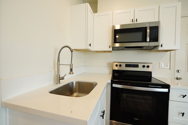 Foto del edificio - 241 E Etiwanda Ave