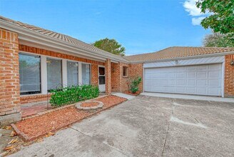 Building Photo - 12815 Ashford Chase Dr