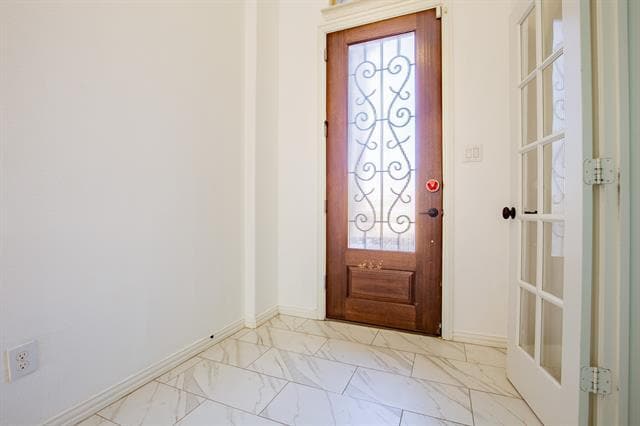 Foto del edificio - 9525 Corinth Ln