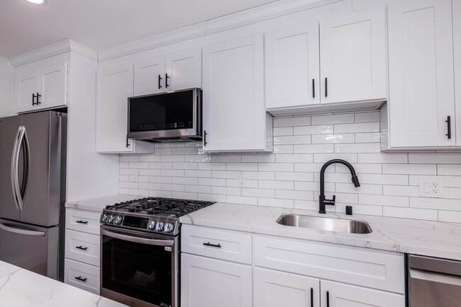 Foto del edificio - 2832 Derby St