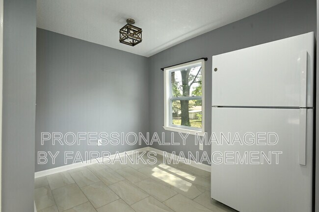 Building Photo - 6405 E 150th St