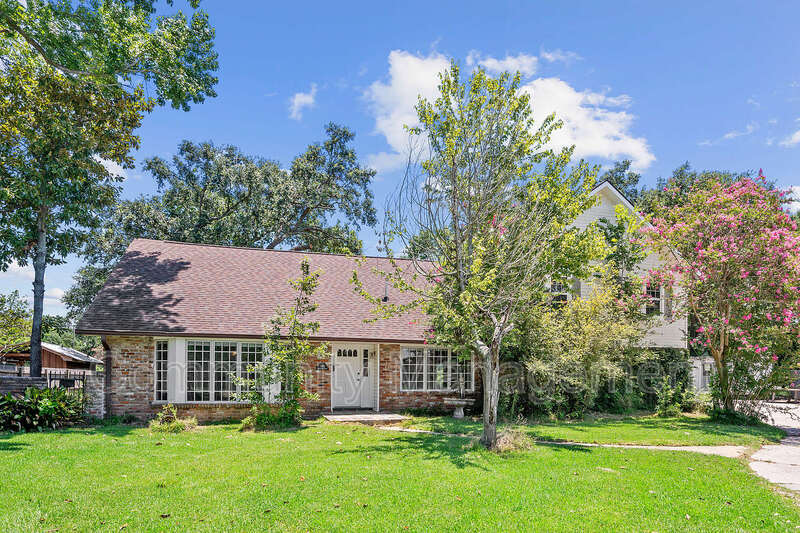 Primary Photo - 1383 Ashbourne Dr