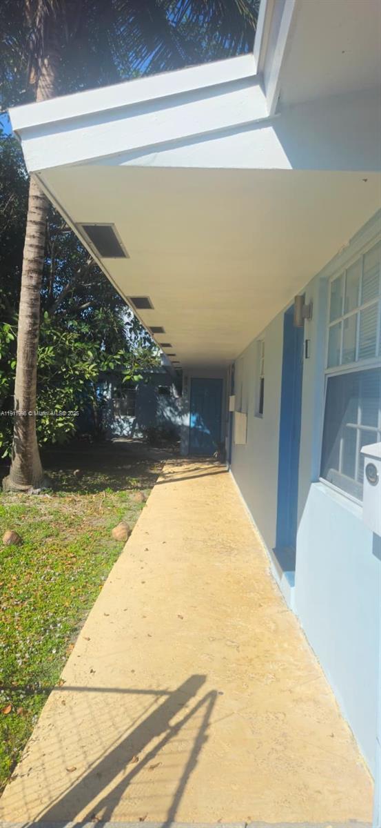 Foto del edificio - 161 NW 40th St