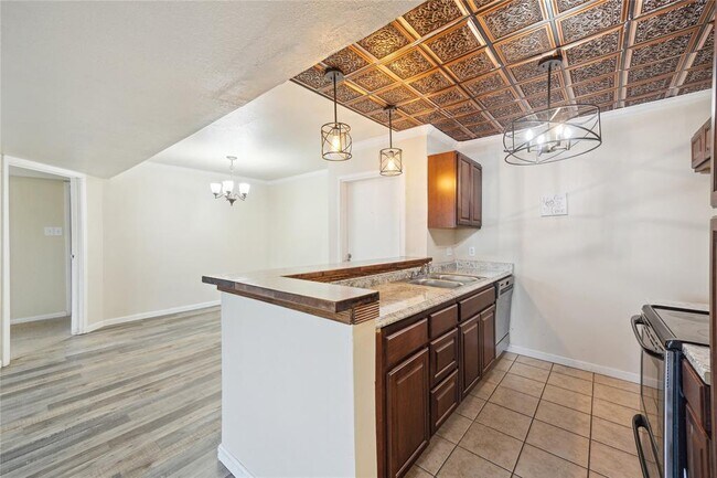 Foto del edificio - 3085 Walnut Bend Ln