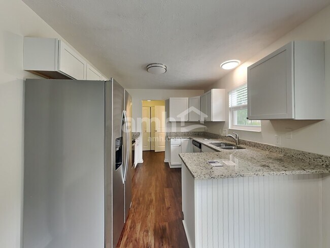 Foto del edificio - 4233 Mallard Dr
