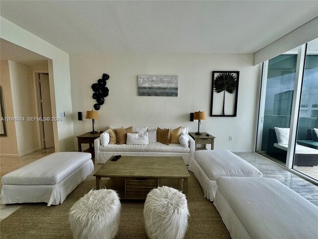 Foto del edificio - 18101 Collins Ave