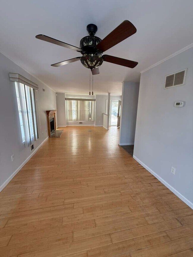 Foto del edificio - 1 Sunnydale Ct