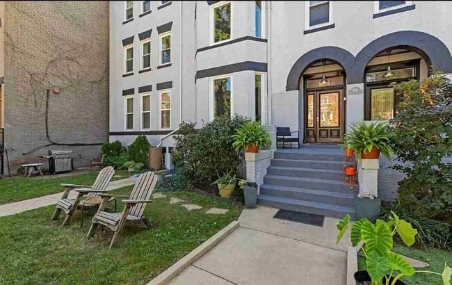 Photo - 1038 Lamont St NW (Washington, DC) Apartment