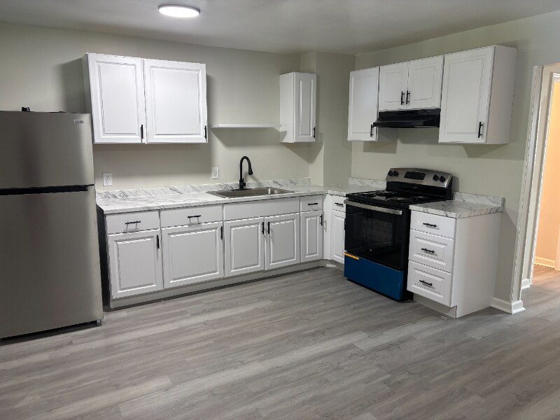 Foto principal - 2-4-4 N Liberty Ave