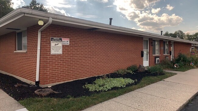 Building Photo - 314 Kenbrook Dr