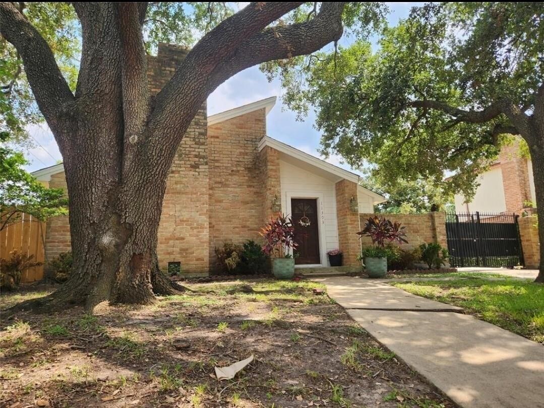 Building Photo - 11303 Olympia Dr