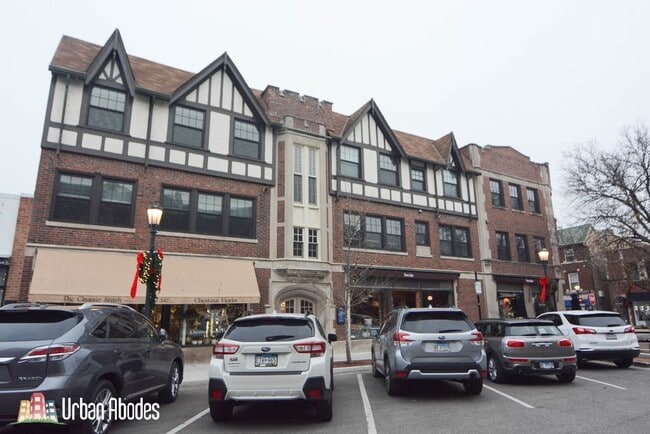 Building Photo - 555 Chestnut St