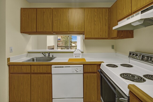 Susitna Ridge Apartments - Kitchen - Susitna Ridge