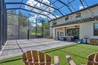 Building Photo - 11884 Boxelder Way