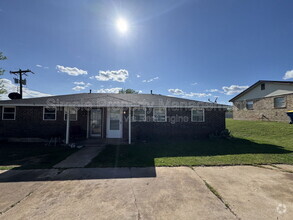 Building Photo - 2403 Muzzy St