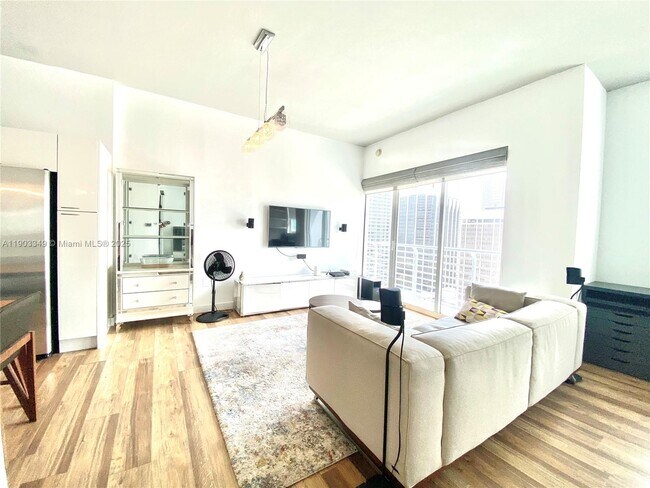 Building Photo - 133 NE 2nd Ave