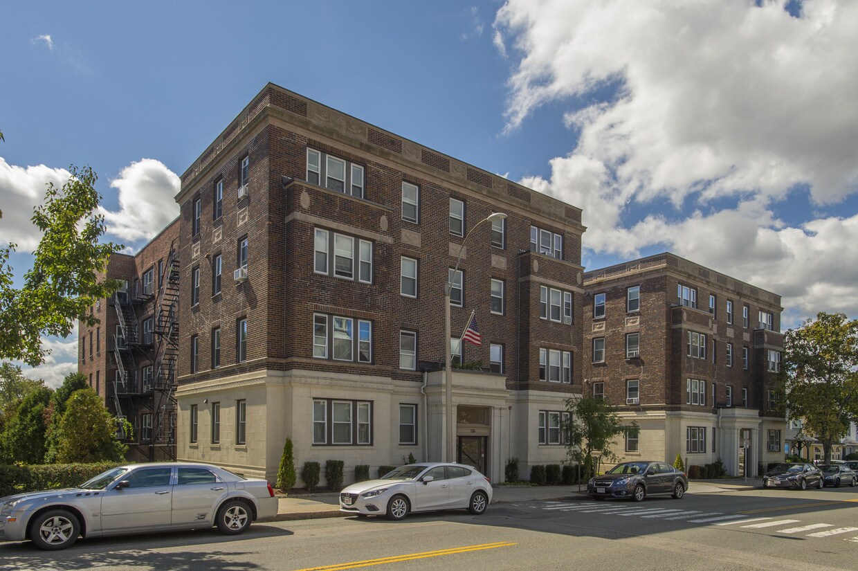 136 & 138 Highland Avenue Apartments Somerville, MA