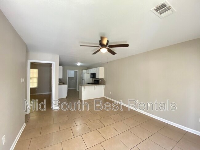 Foto del edificio - 321 Clint Rd