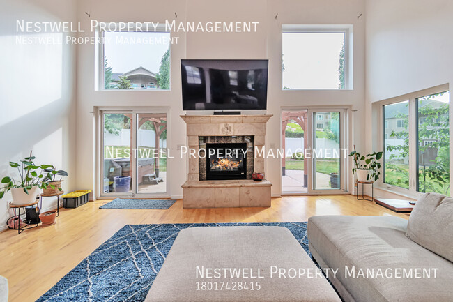 Building Photo - $500 OFF 1ST MONTH'S RENT - Wonderful 4-be...