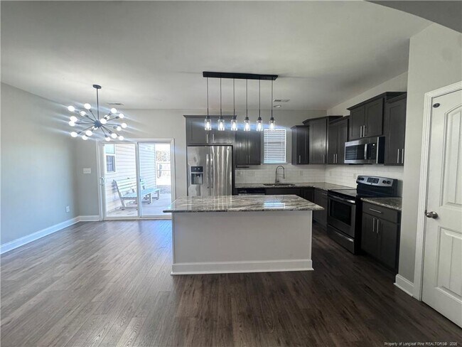 Foto del edificio - 1544 Vandenberg Dr