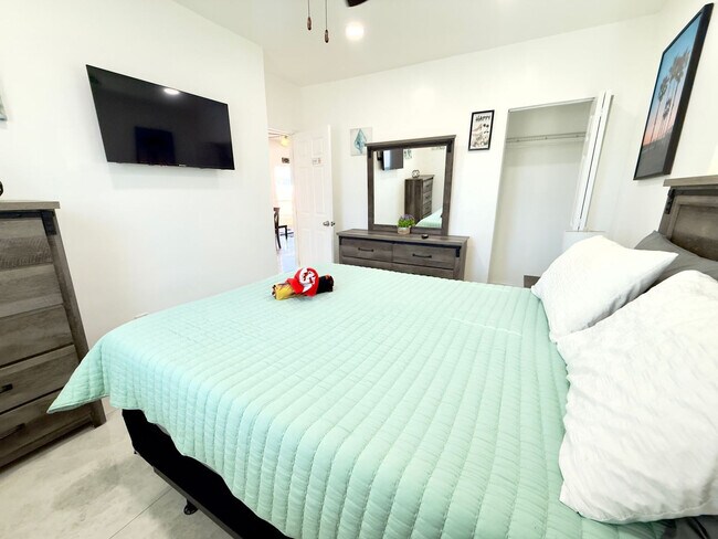 Foto del edificio - 324 Van Buren St