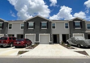 Building Photo - 32867 Pez Landing Ln