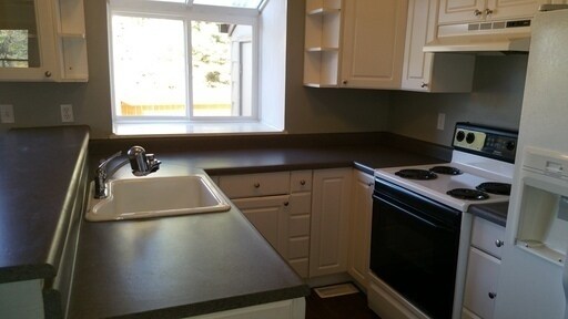 Foto del edificio - Charming 2 BR/2BA Townhome in Prime Rockri...