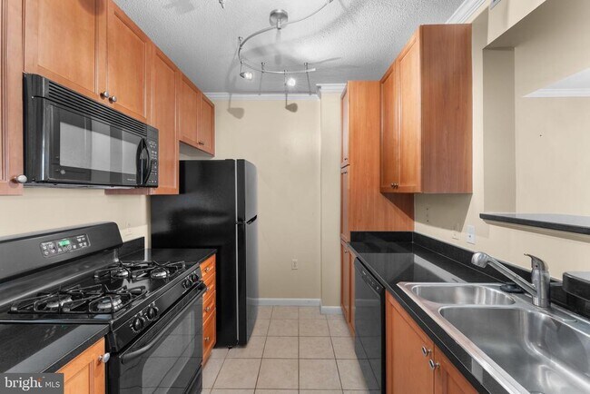 Foto del edificio - 851 N Glebe Rd