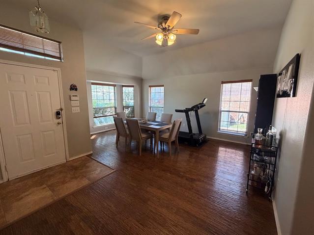 Foto del edificio - 9120 Bedford Ln