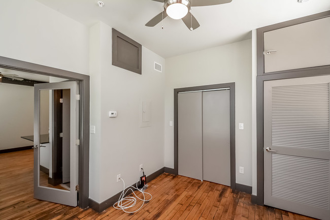 Foto del edificio - Burr Lofts