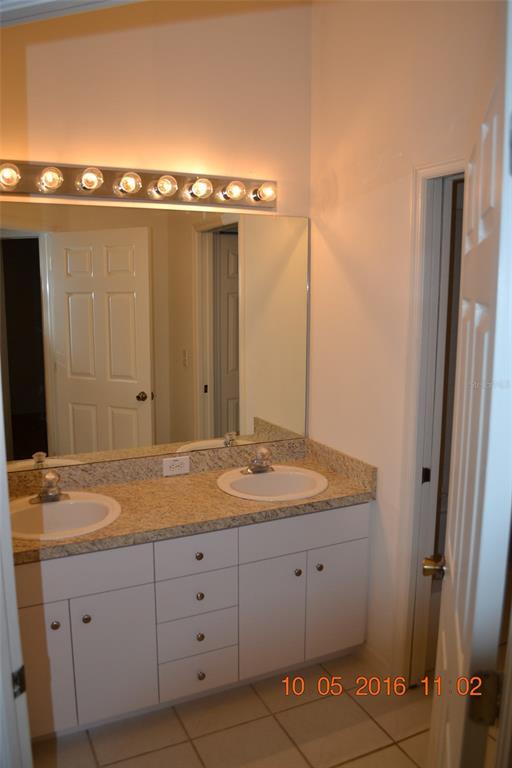 Building Photo - 10921 Arbor Ridge Dr