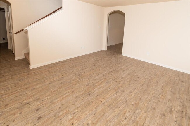 Building Photo - 4335 Richmeadow Dr