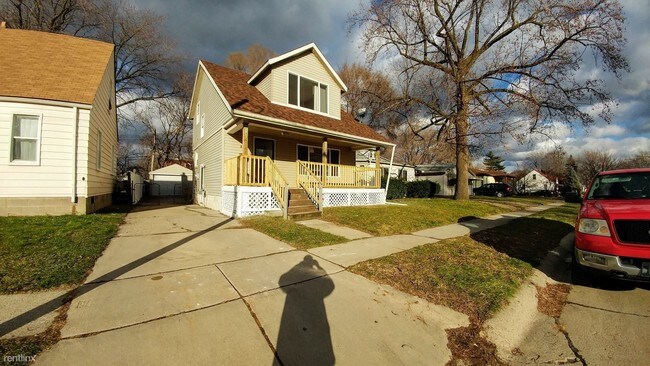 Foto del edificio - 8645 Packard Ave