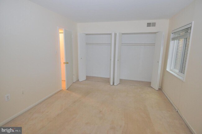 Building Photo - 1432 Northgate Square
