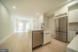 Building Photo - 1117 24th St NW