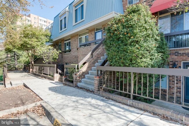 Foto del edificio - 1775 S Hayes St