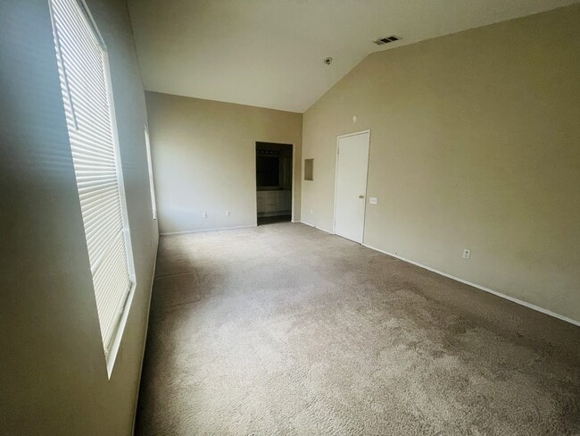 Foto del edificio - 1439 Avena Way