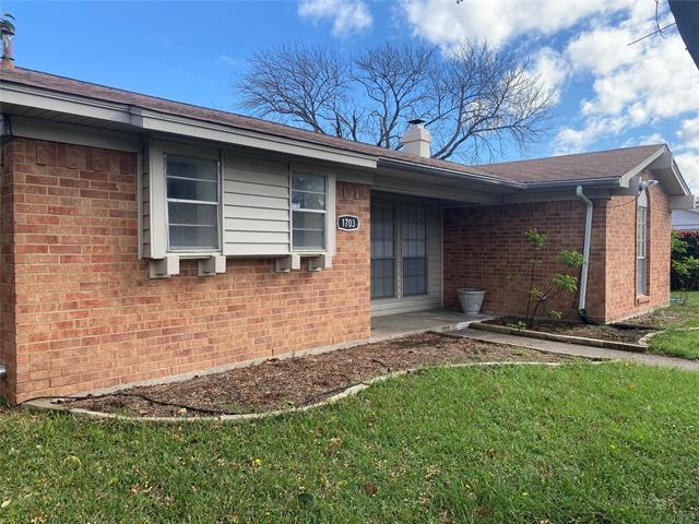 Building Photo - 1703 Baltimore Dr