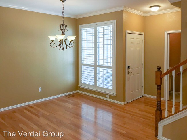 Building Photo - 2 br, 2.5 bath House - 8667 Brittania Court