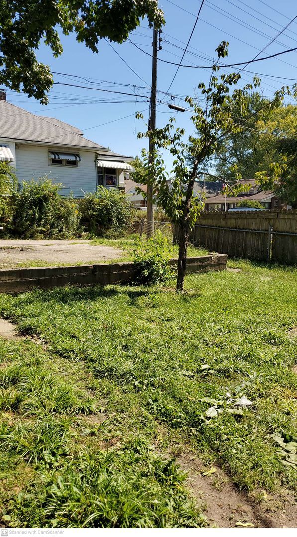 Building Photo - 624-626 S Smithville Rd